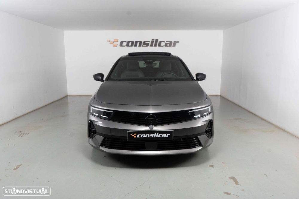 Opel Astra 1.2 T GS Line Aut. - 2