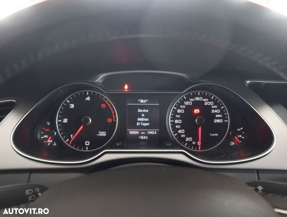 Audi A4 Limuzina 2.0 TDI DPF S line Sportpaket - 7