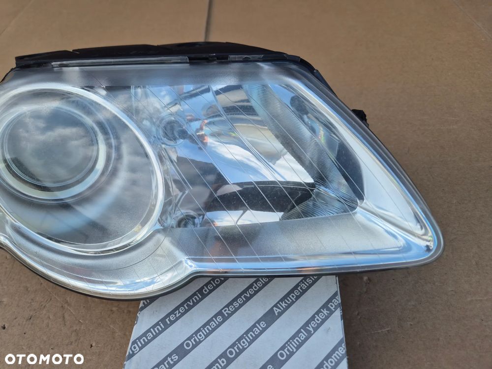 VW Passat B6 reflektor prawy.Valeo. 100%.2005-2010. - 2