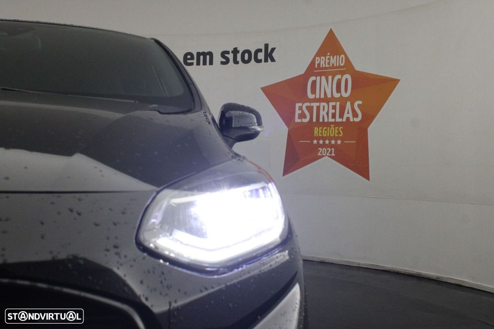 Ford Fiesta 1.0 EcoBoost ST-Line - 32