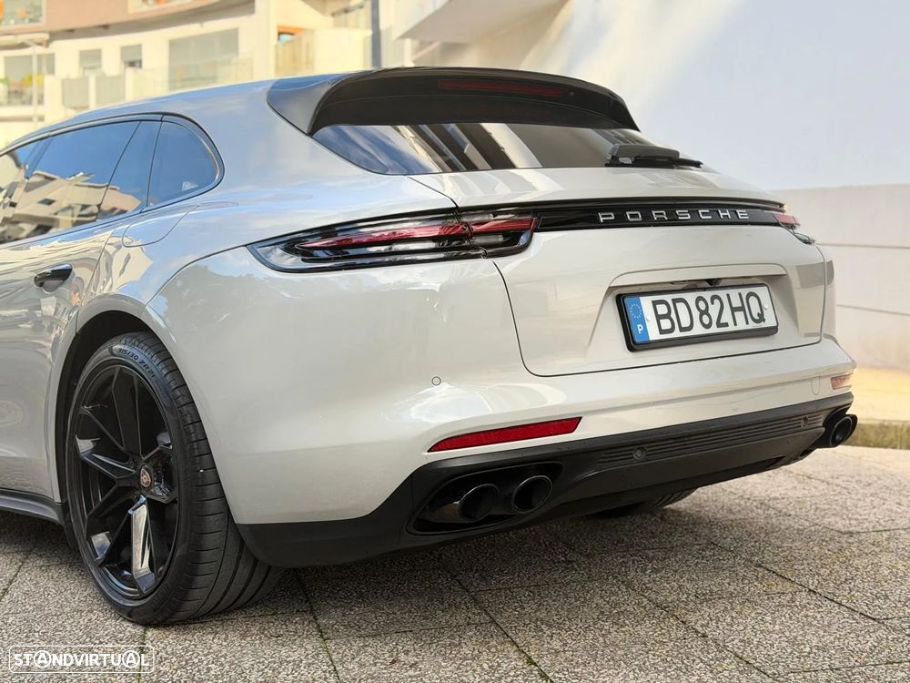 Porsche Panamera Sport Turismo 4 E-Hybrid Platinum Edition - 4