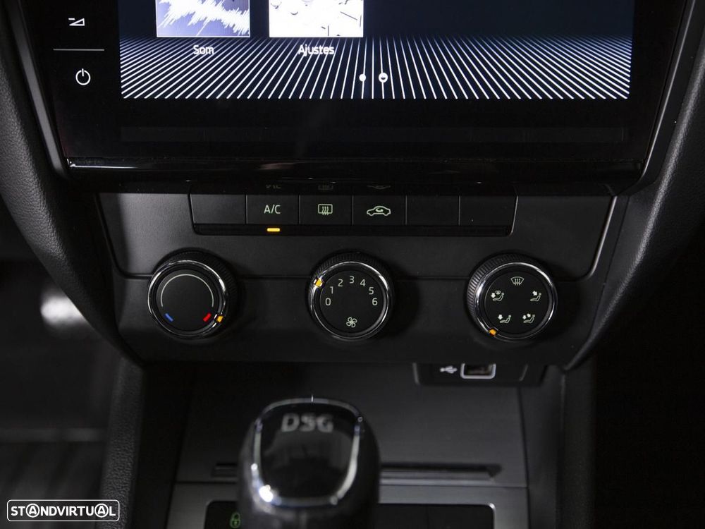 Skoda Octavia Break 2.0 TDI Ambition DSG - 25