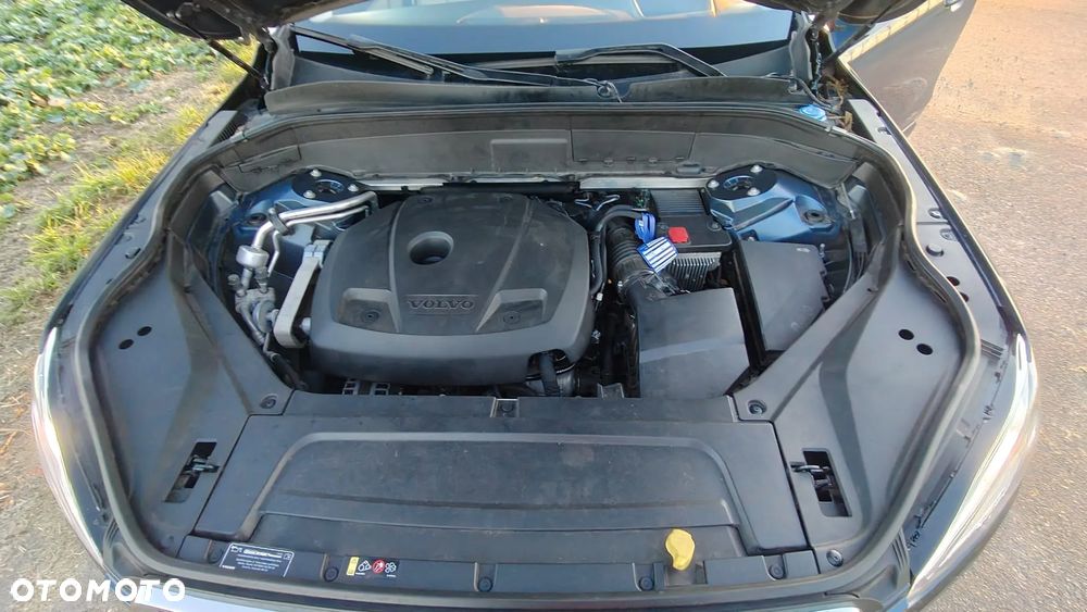 Volvo XC 90 T6 AWD Momentum 7os - 26