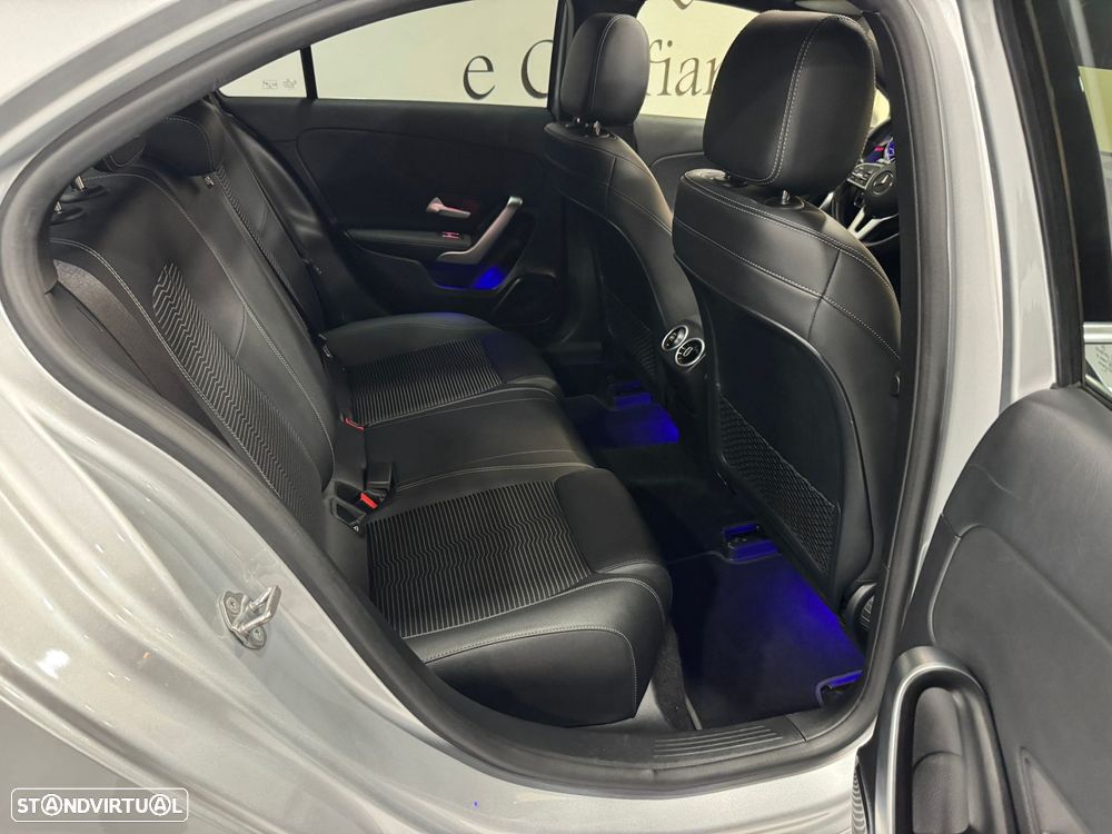 Mercedes-Benz A 180 Limousine d Style Plus Aut. - 42