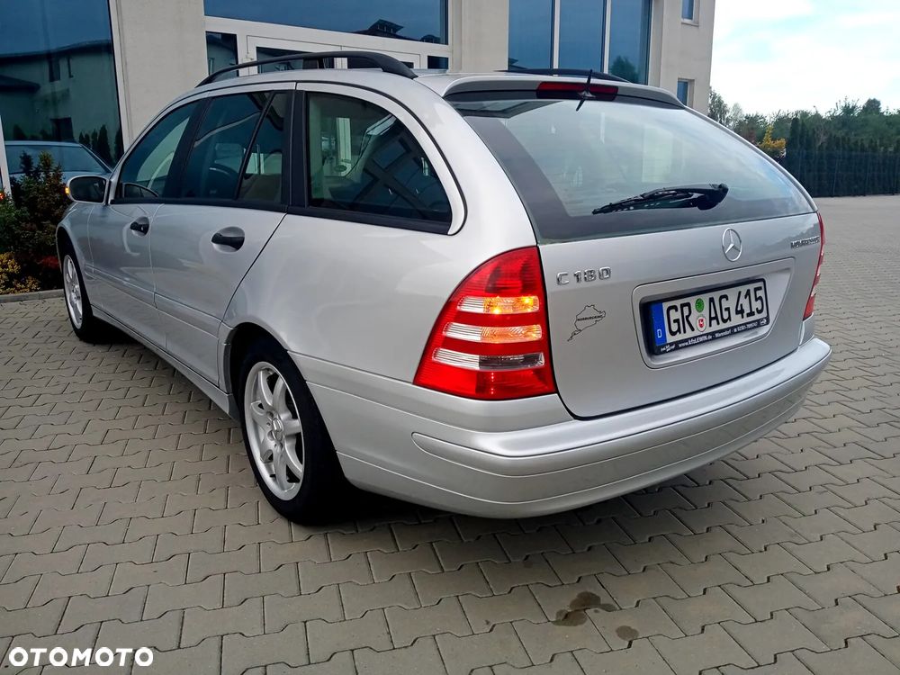 Mercedes-Benz Klasa C 180 T Kompressor Elegance Sport Edition - 4