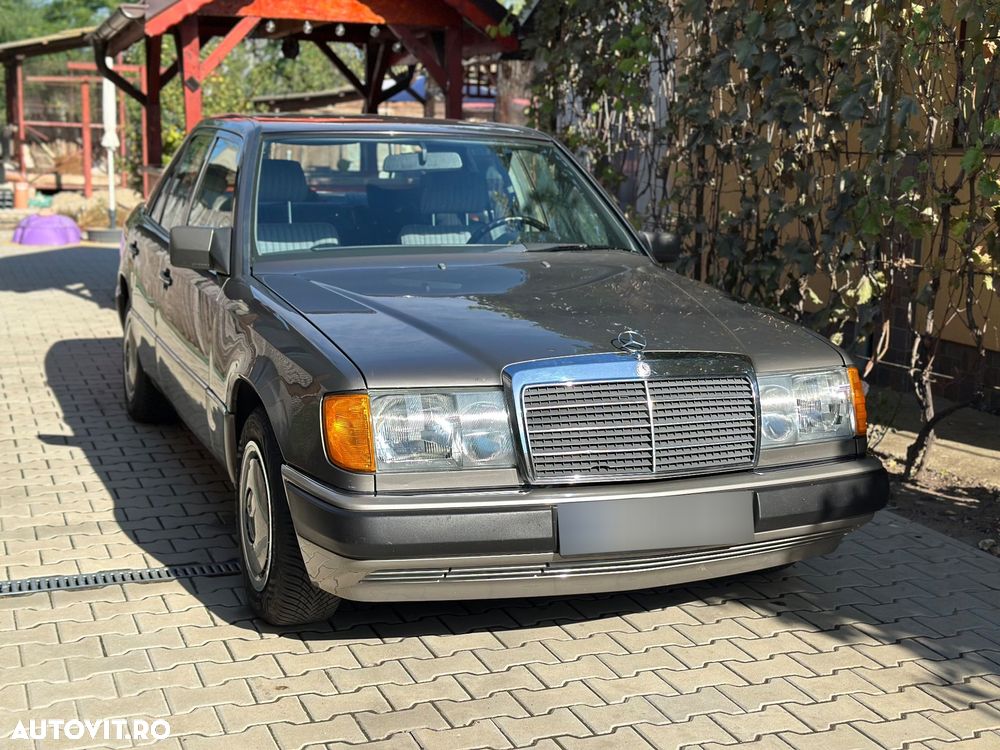 Mercedes-Benz W124 - 1
