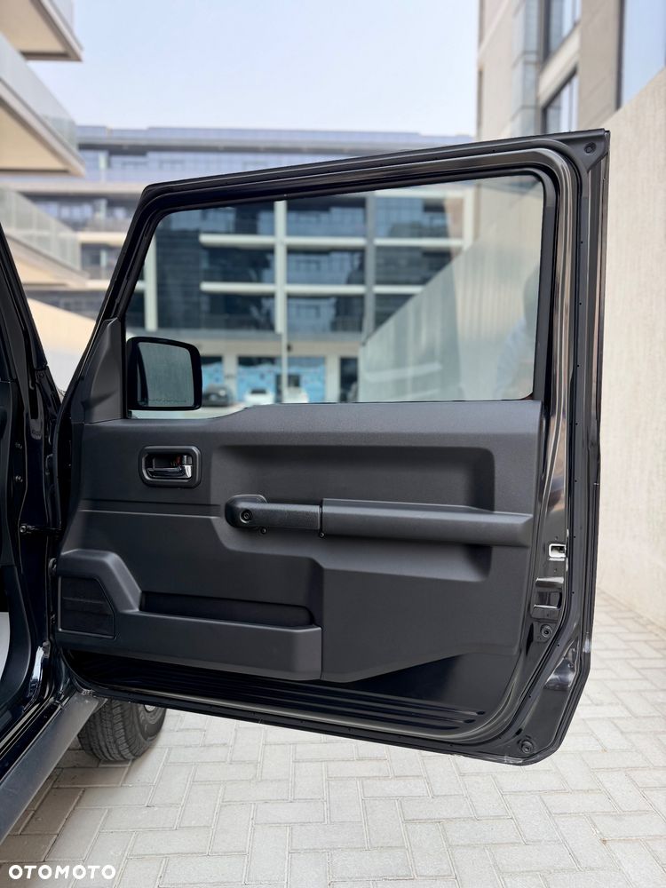 Suzuki Jimny 1.5 Elegance - 27
