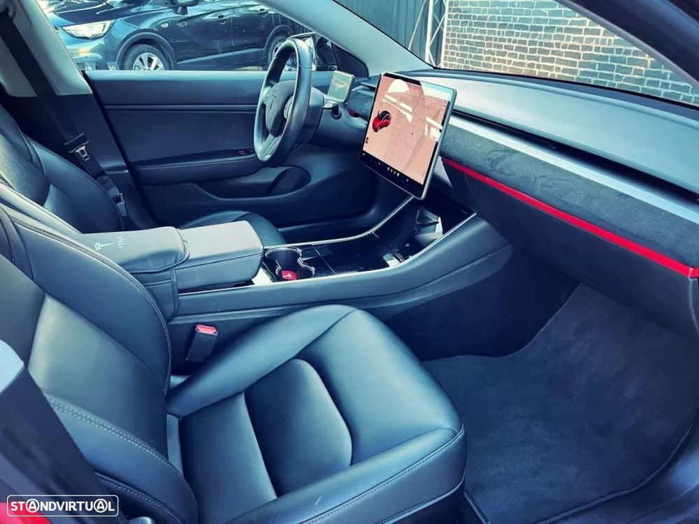 Tesla Model 3 Long-Range Dual Motor AWD - 2
