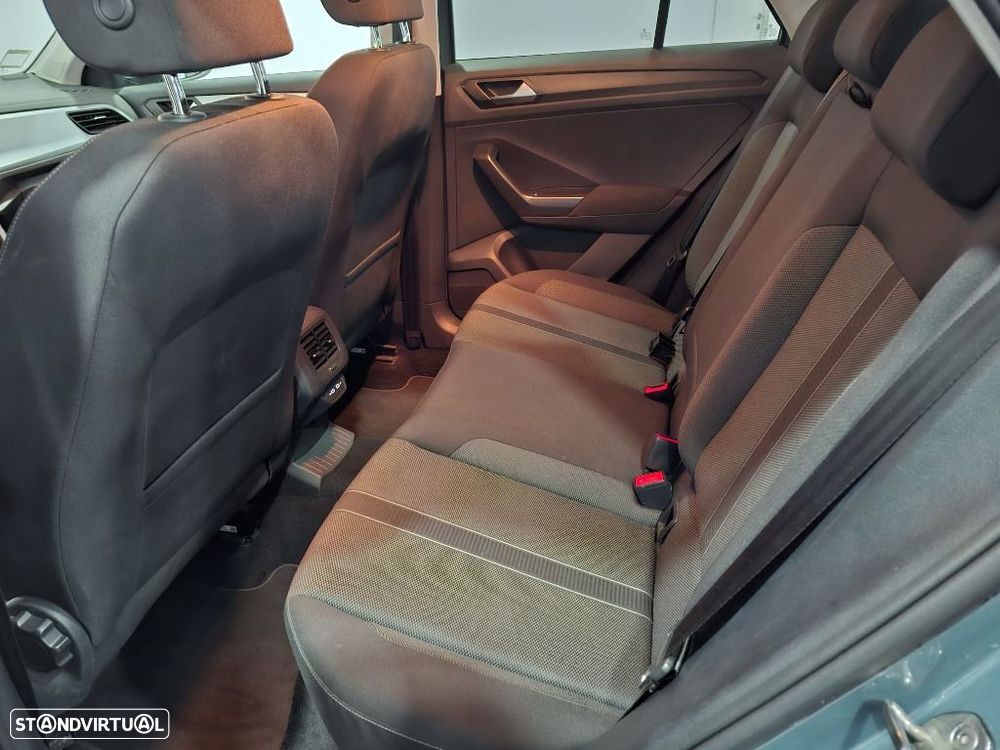 VW T-Roc 1.0 TSI Urban - 13