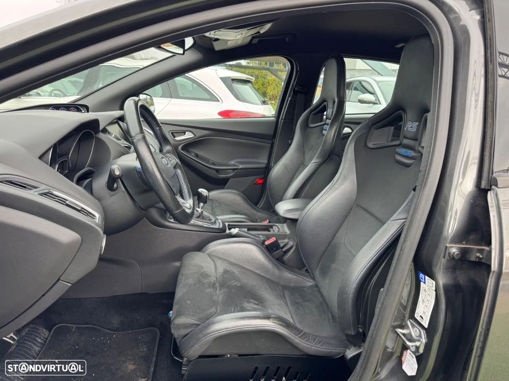 Ford Focus 2.3 EcoBoost RS Pack Performance - 11