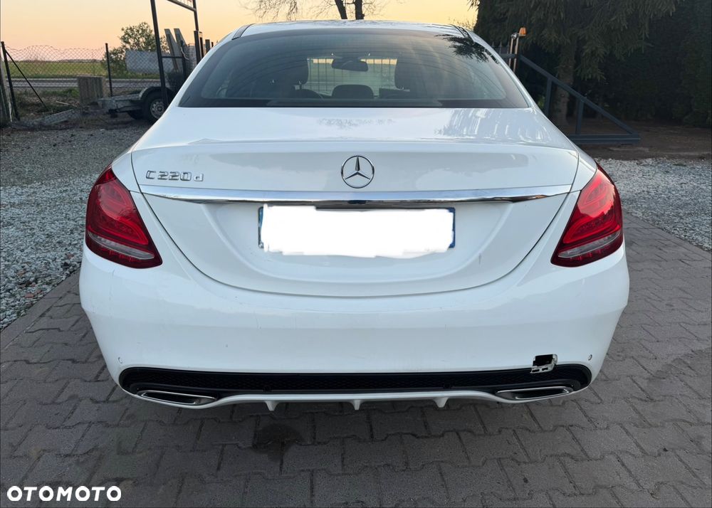 Mercedes-Benz Klasa C 220 d 4Matic 9G-TRONIC AMG Line - 5