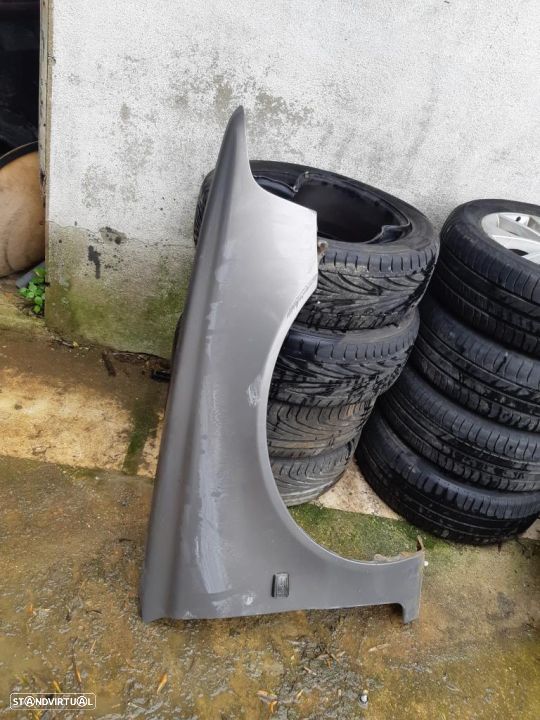guarda lamas Volvo V40 2003 - 1