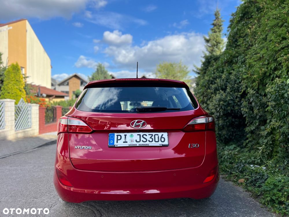 Hyundai i30 i30cw 1.4 Intro Edition - 8