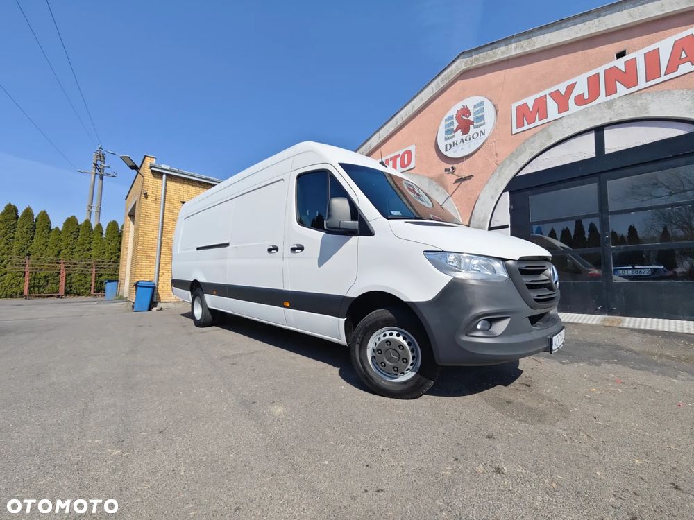 Mercedes-Benz Sprinter - 1
