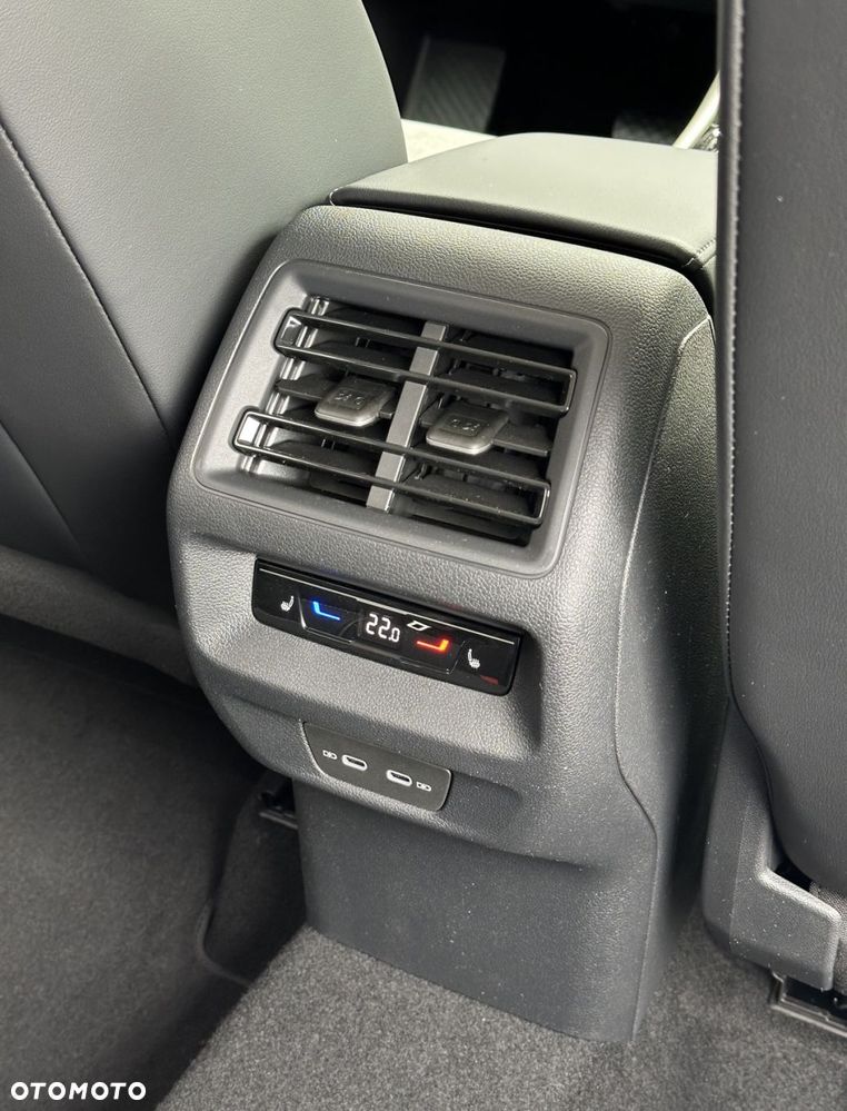 Volkswagen Tiguan - 23