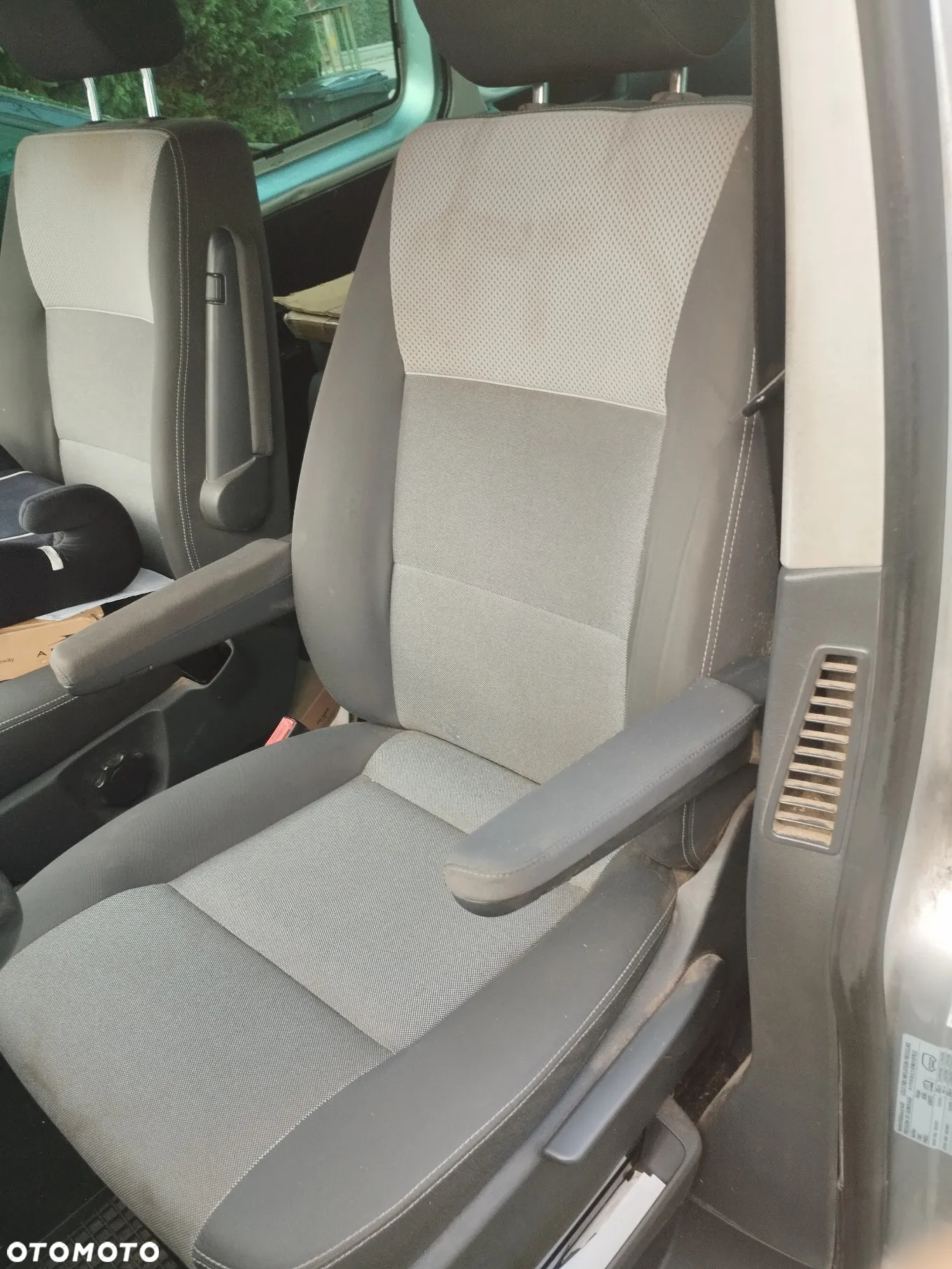 Volkswagen Multivan - 17