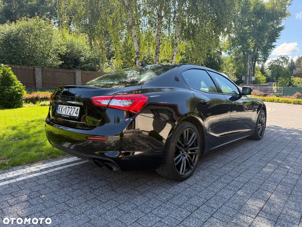 Maserati Ghibli GranSport - 9