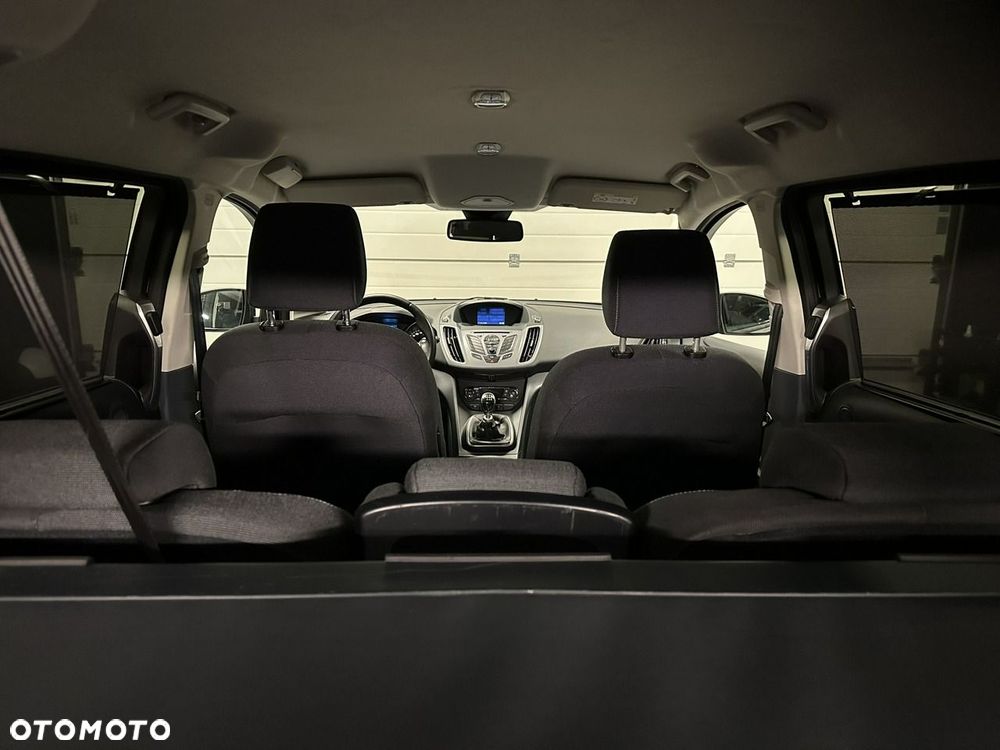 Ford Grand C-MAX - 14