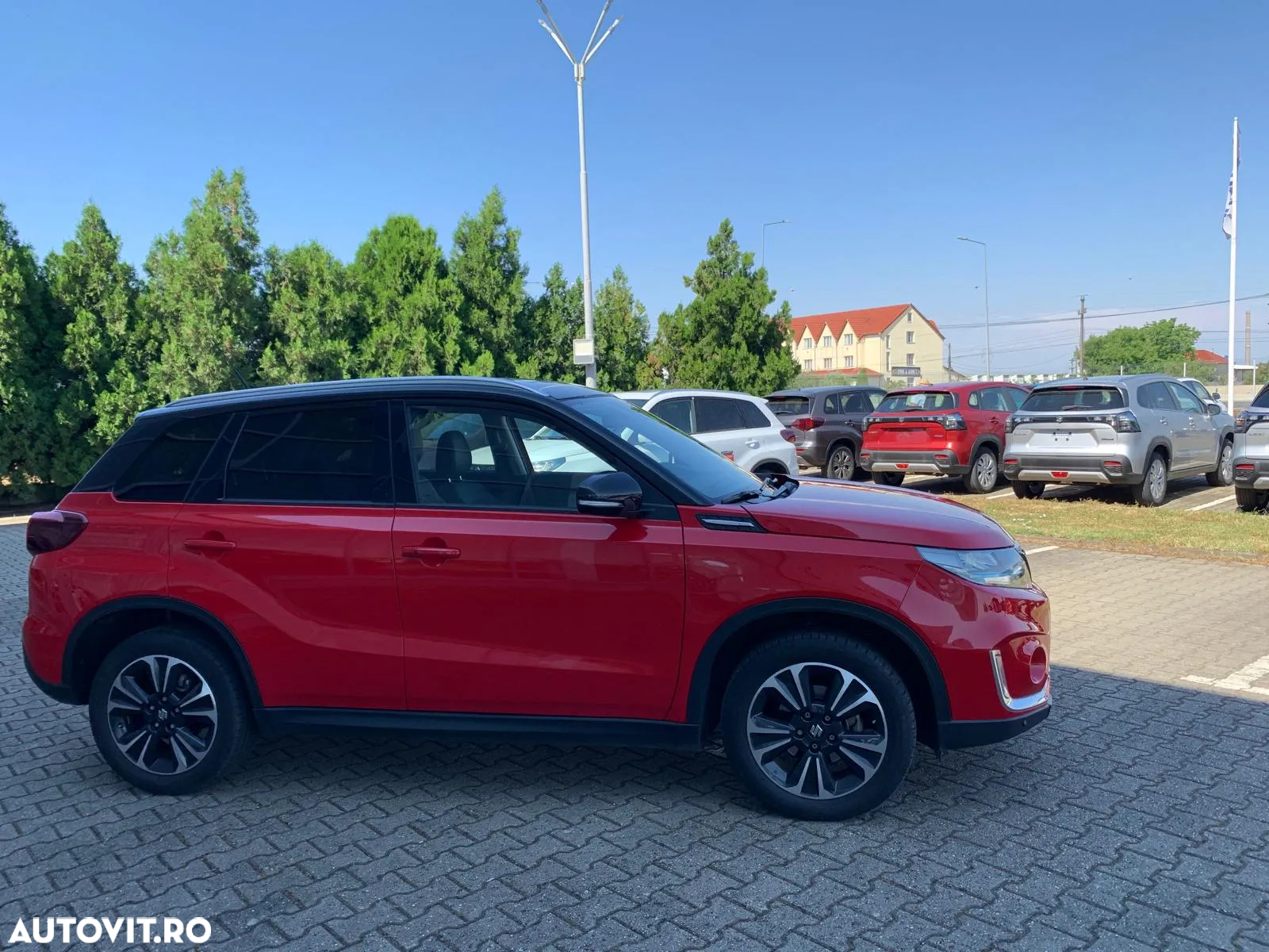Suzuki Vitara 1.4 Boosterjet AllGrip MHEV Luxus - 6