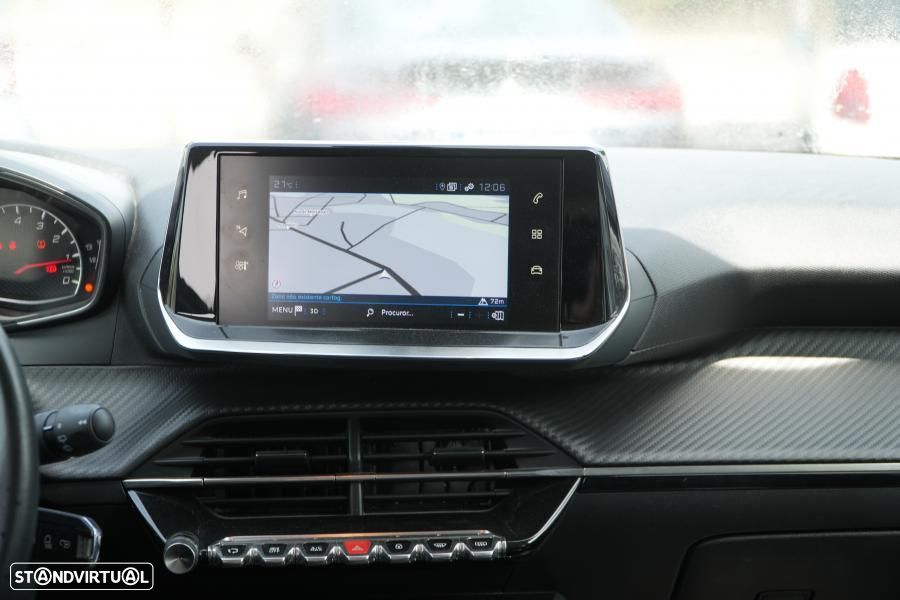 Peugeot 2008 1.2 PureTech Allure Pack EAT8 - 10