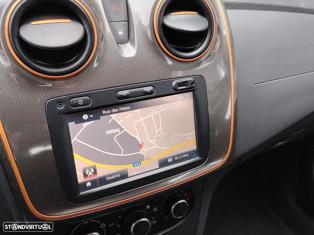 Dacia Logan MCV 0.9 TCe Stepway - 10