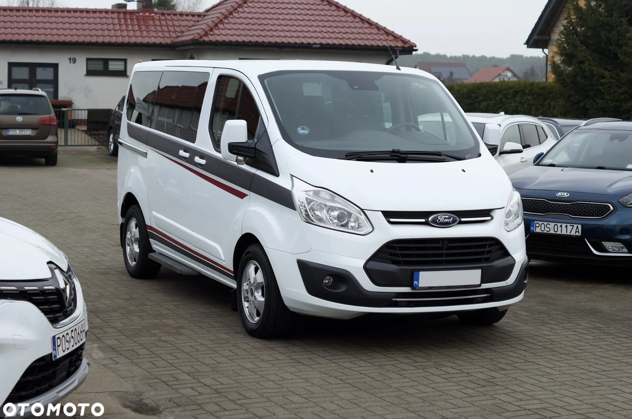 Ford Tourneo Custom 2.0 EcoBlue L1 Sport - 2