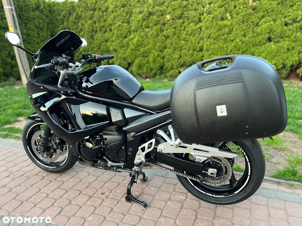 Suzuki GSX - 11