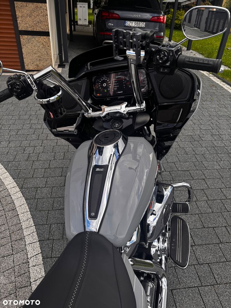 Harley-Davidson Touring Road Glide - 6