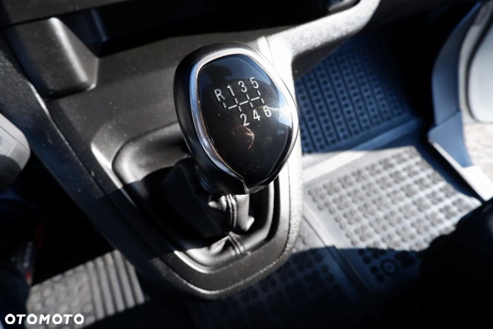 Toyota Proace Verso - 24