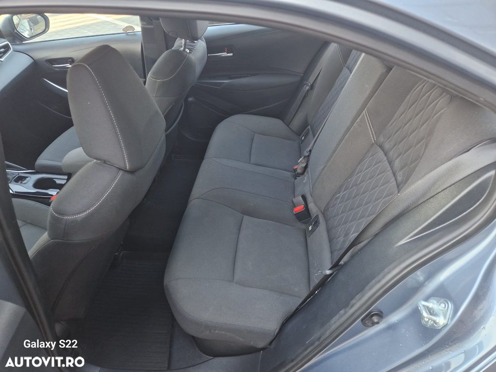 Toyota Corolla 1.8 HSD Dynamic - 17