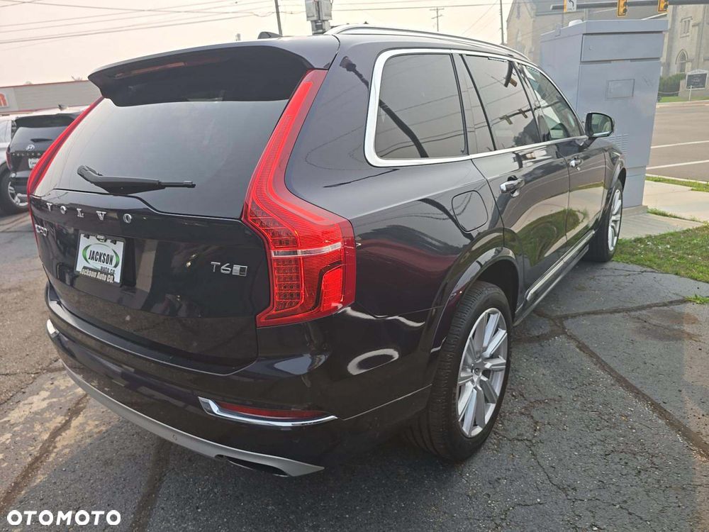 Volvo XC 90 - 4