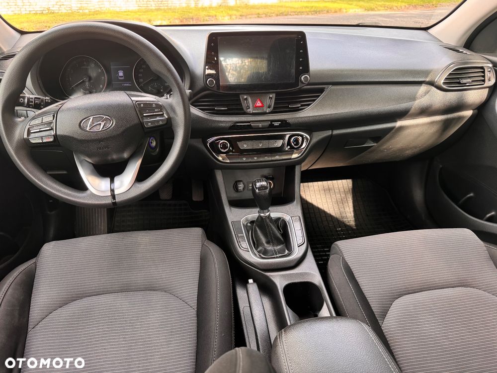 Hyundai i30 1.4 Premiere Comfort - 17