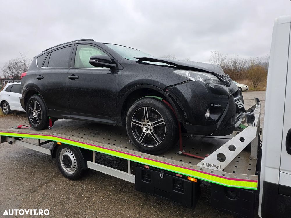 Toyota RAV4 2.2 D-4D 4x4 Automatik Comfort - 4