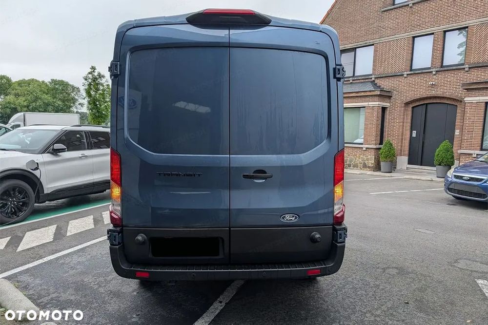 Ford Transit L3H2 Limited 350 A8 2.0 165KM - 4
