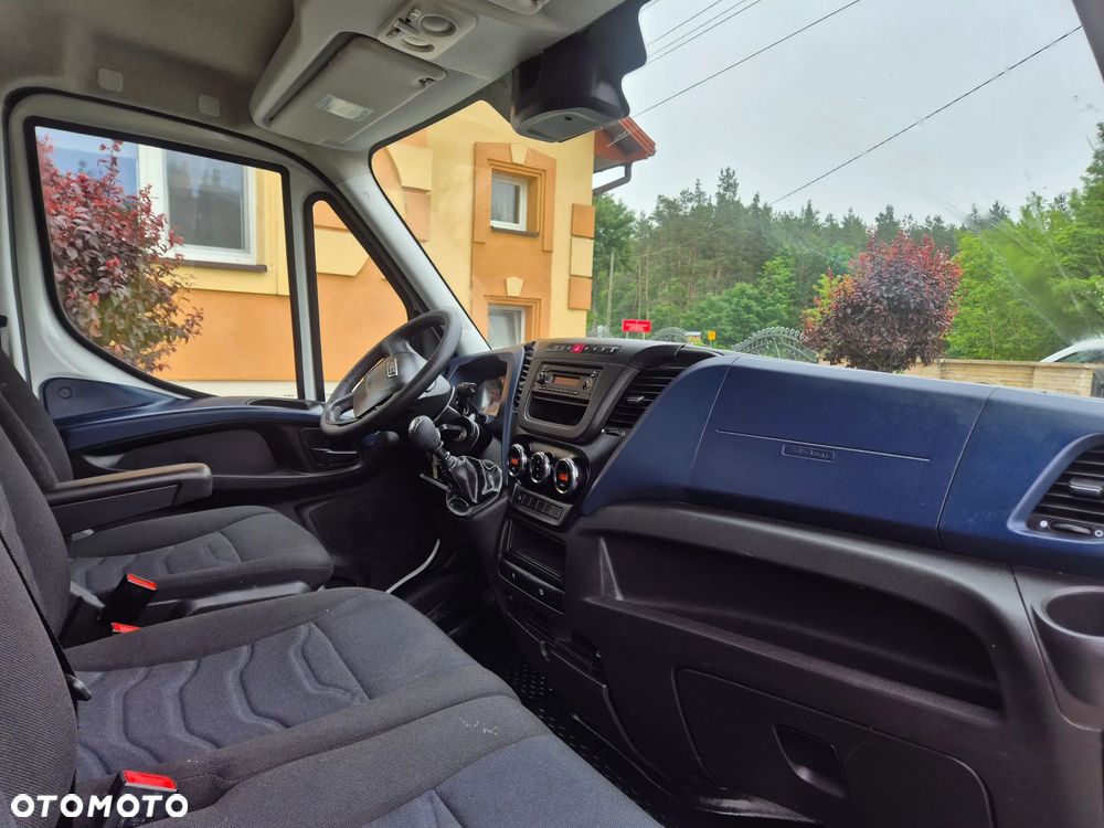 Iveco IVECO 40C15 BRYGADÓWKA KLIMATRONIK BAGAŻNIK TEMPOMAT - 15