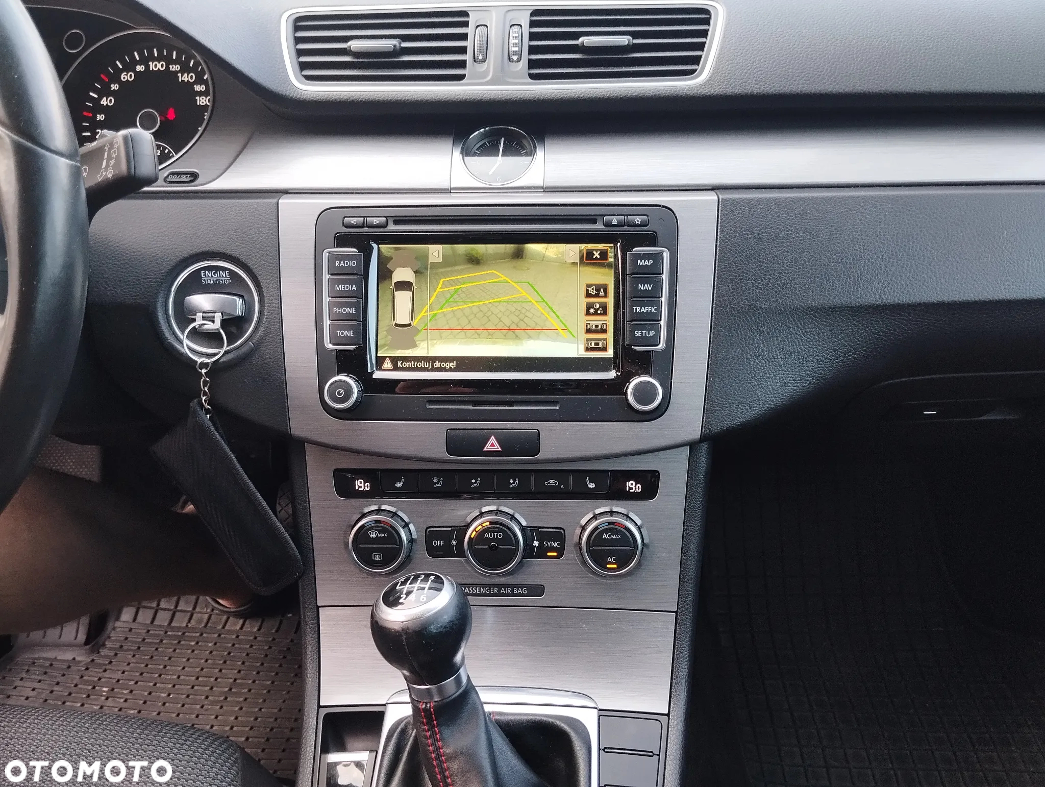Volkswagen Passat 2.0 TDI Comfortline - 7