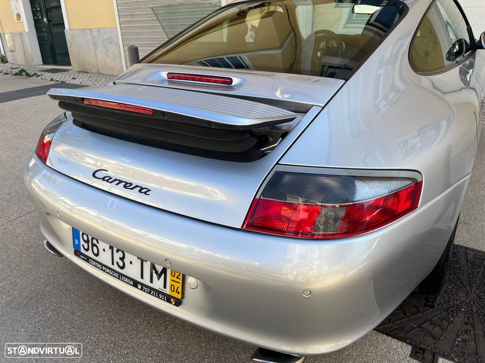 Porsche 911 (996) Carrera - 27