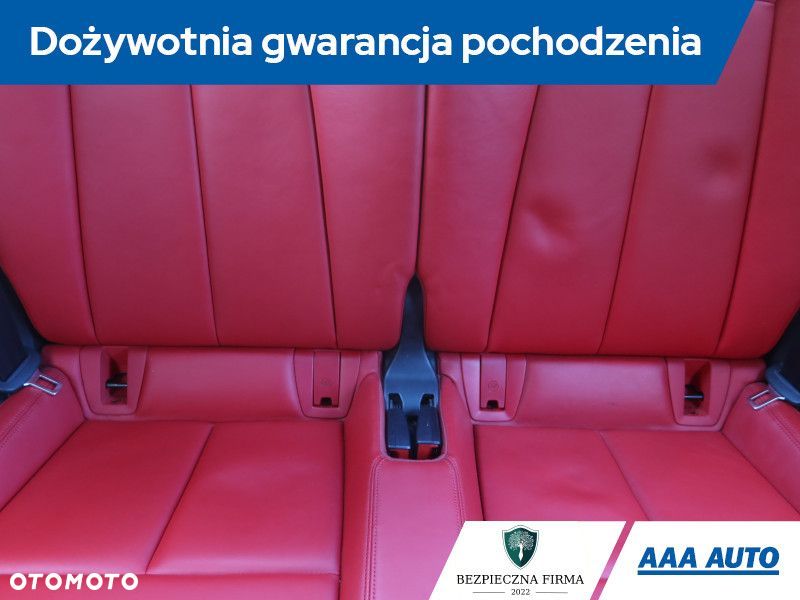 Audi TT S Coupé - 12