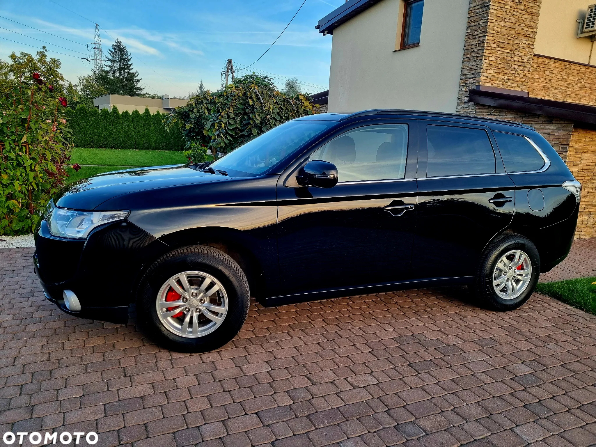 Mitsubishi Outlander - 11