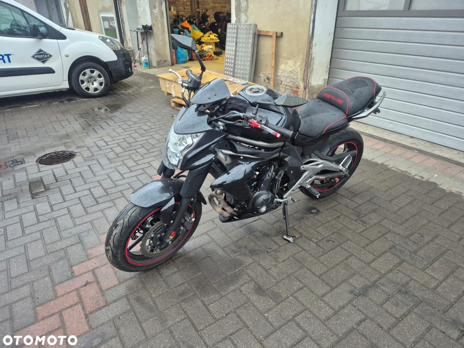 Kawasaki ER - 1