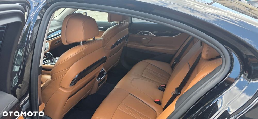 BMW Seria 7 740d xDrive - 6