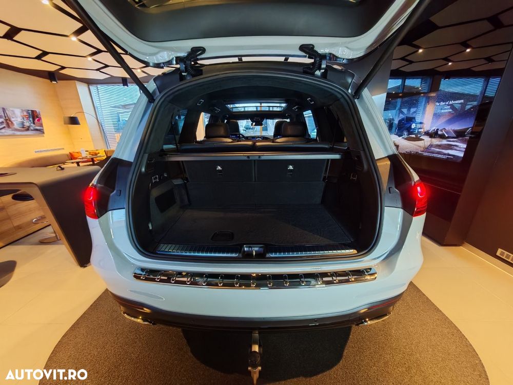 Mercedes-Benz GLS - 12