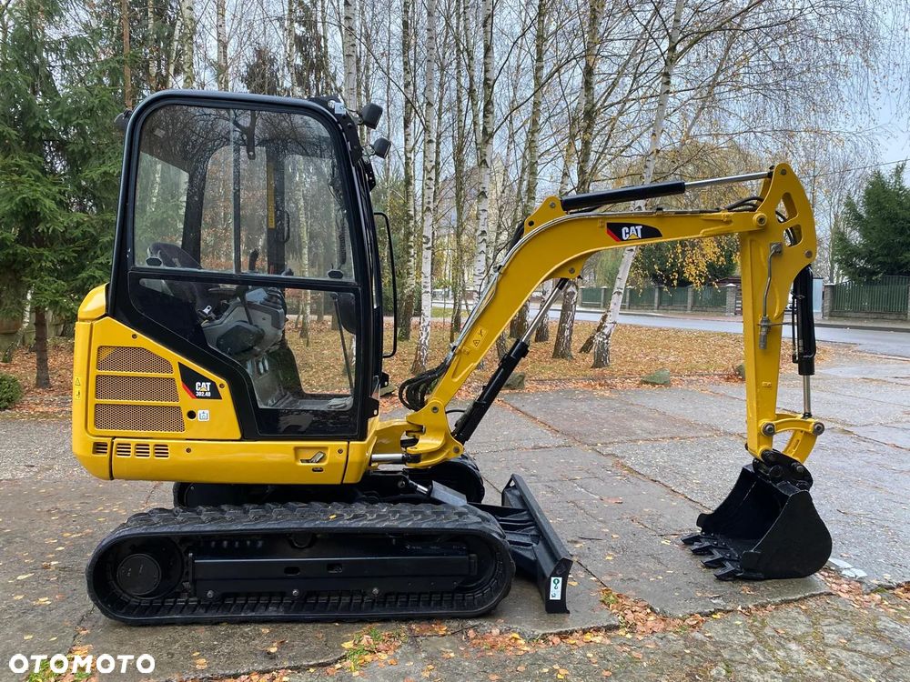 Caterpillar 302.4D | 2013rok | pełny serwis | nowe podwozie | FV - 5