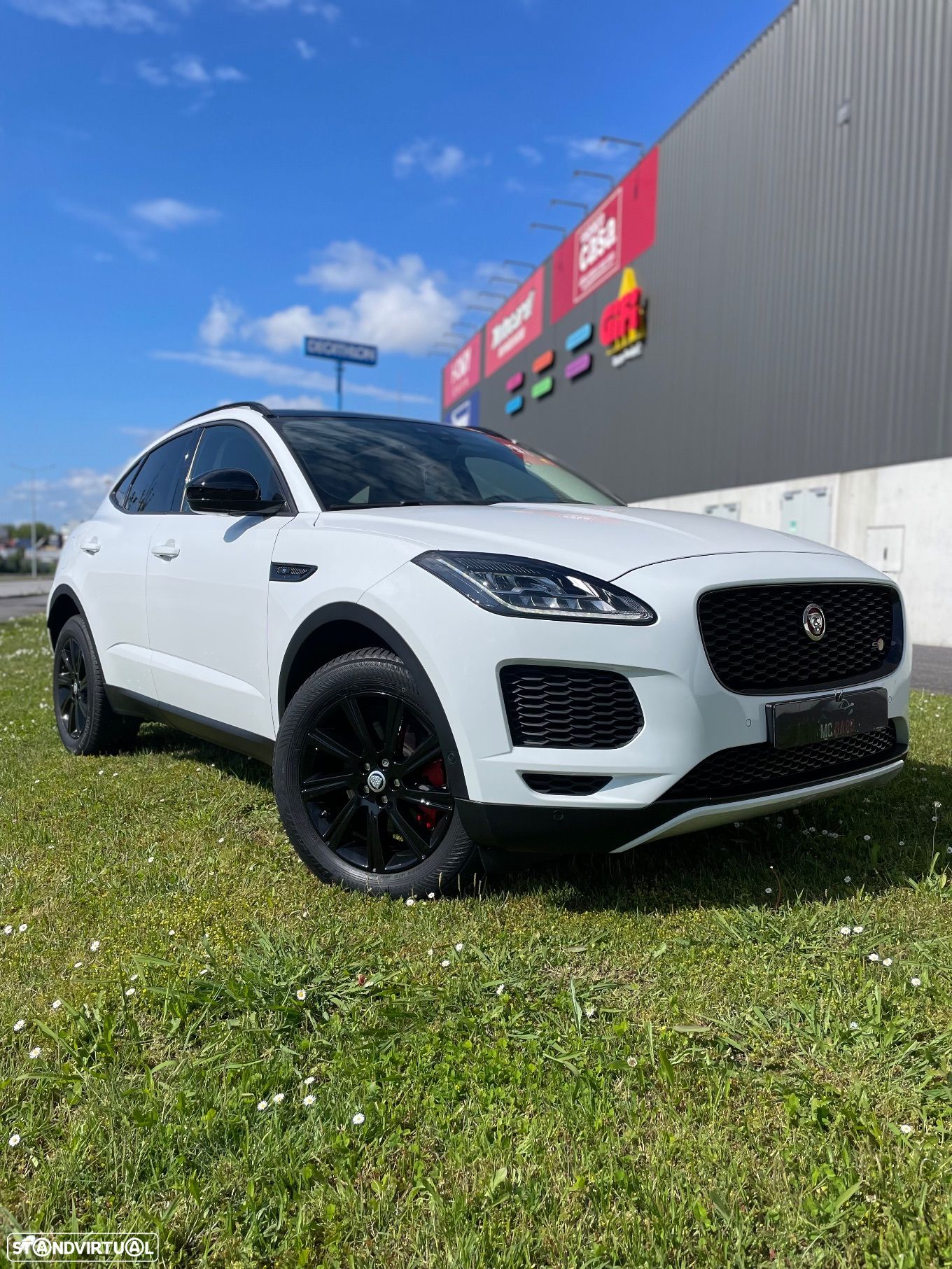 Jaguar E-Pace 2.0 i4D R-Dynamic S AWD Aut. - 1