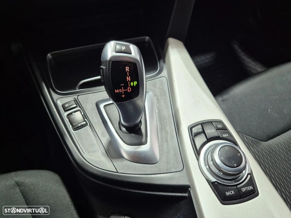 BMW 318 d Aut. - 21