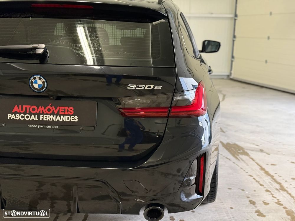 BMW 330 e Aut. M Sport - 26