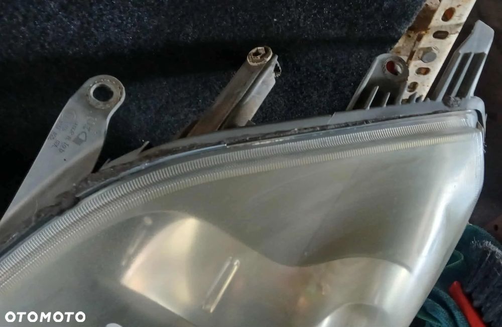 Ford Fiesta Mk6 Lift lampa przednia lewa, prawa - 7