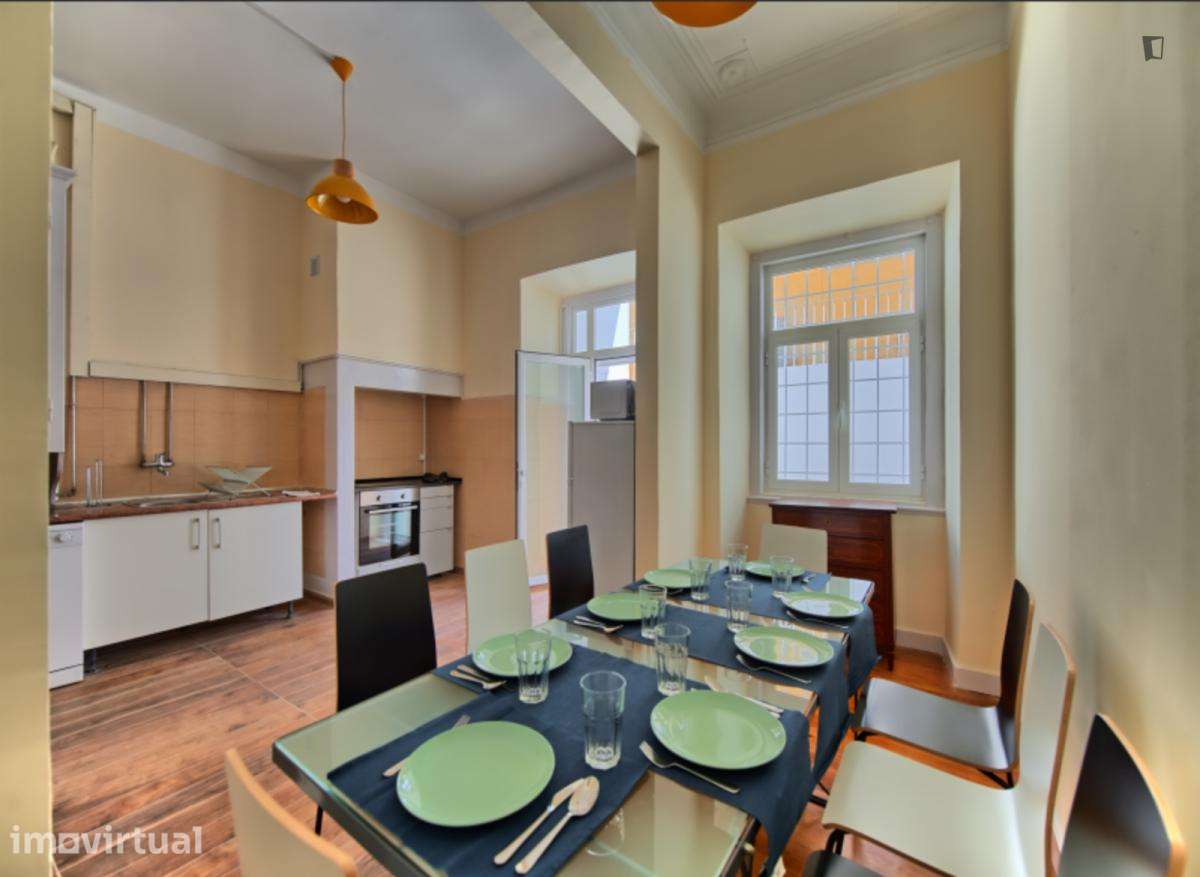 Apartamento com 5 quartos - localizado em Anjos Lisbon - Grande imagem: 3/16