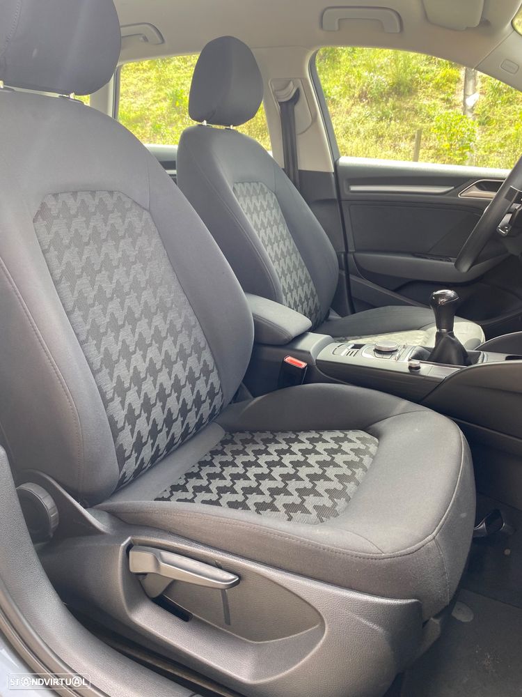 Audi A3 Sportback 1.6 TDI Sport - 8