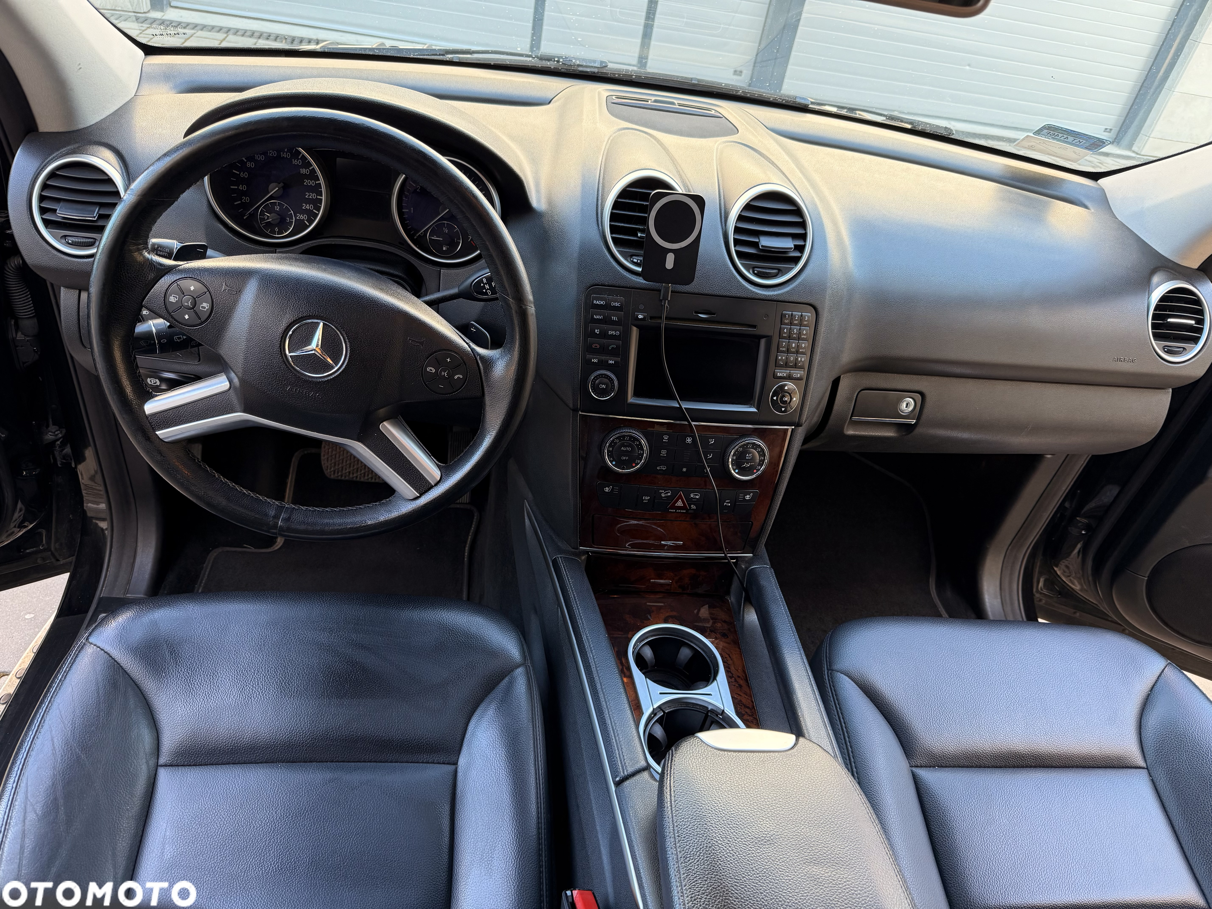 Mercedes-Benz ML 350 4-Matic - 12